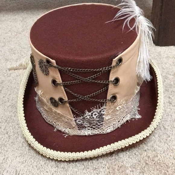 Steampunk brown hat with chain,lace bow and feathers. main image 7